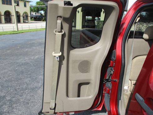 Used 2016 Nissan Frontier SV RWD image 22