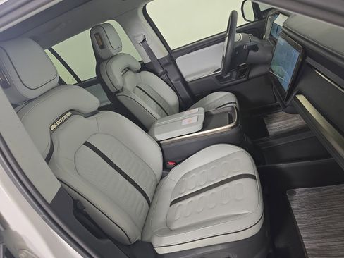 Used 2024 Rivian R1S Adventure AWD/4WD image 24