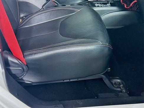 Used 2018 Jeep Wrangler Unlimited Rubicon image 23