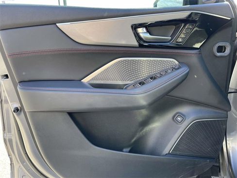 Used 2023 Acura MDX A-Spec image 15