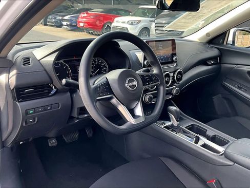 Certified 2025 Nissan Sentra SV image 16