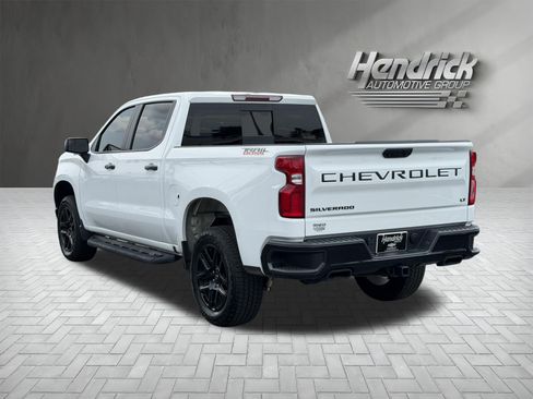 Used 2025 Chevrolet Silverado 1500 LT Trail Boss w/ Convenience Package II AWD/4WD image 8