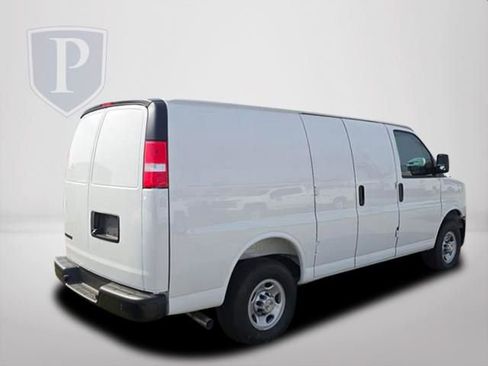 New 2026 Chevrolet Express 2500 w/ Driver Convenience Package RWD image 5