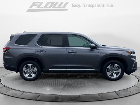 Certified 2025 Honda Pilot EX-L image 10
