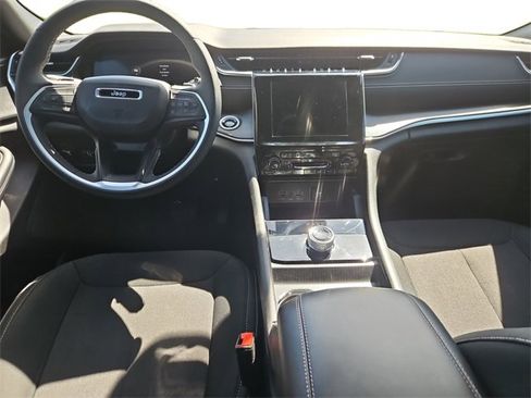 Used 2025 Jeep Grand Cherokee L Laredo w/ Luxury Tech Group I image 10