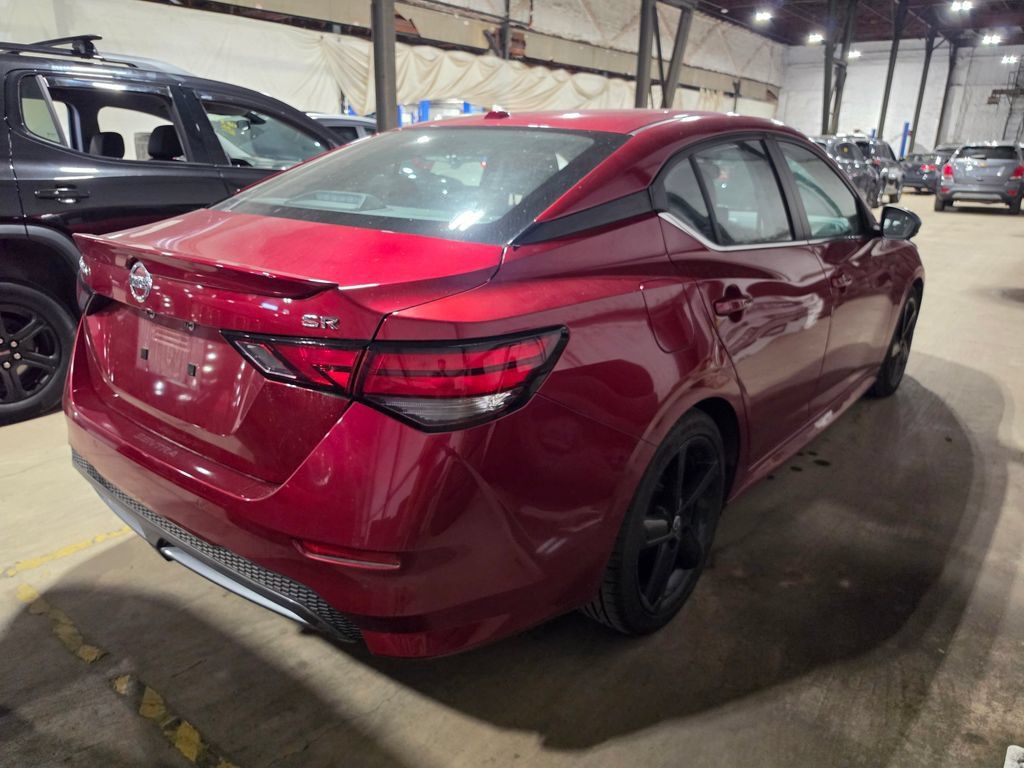Used 2021 Nissan Sentra SR w/ SR Premium Package FWD image 2
