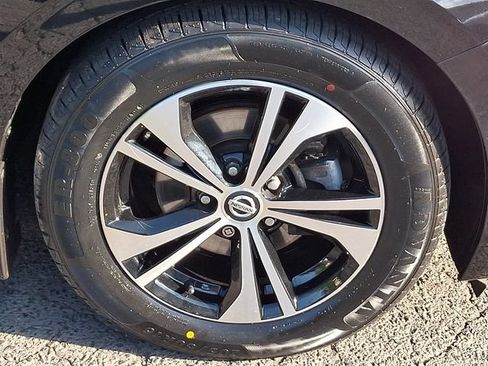 Used 2023 Nissan Sentra SV w/ All-Weather Package FWD image 8