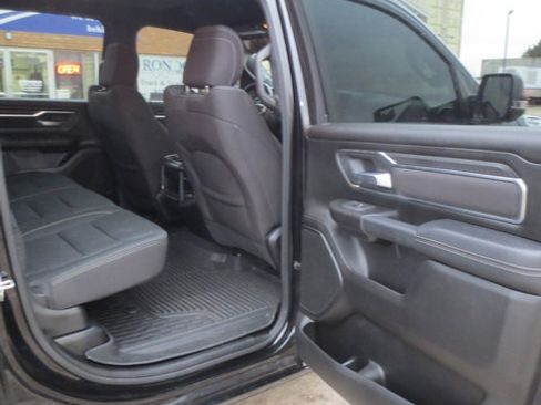 Used 2025 RAM 1500 Big Horn AWD/4WD image 31