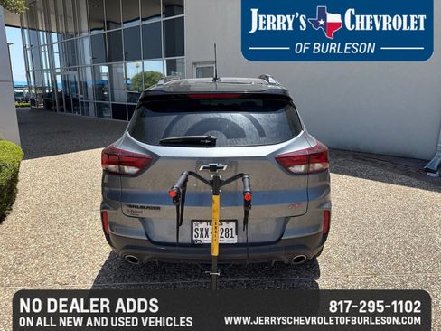 Used 2022 Chevrolet TrailBlazer RS FWD image 6