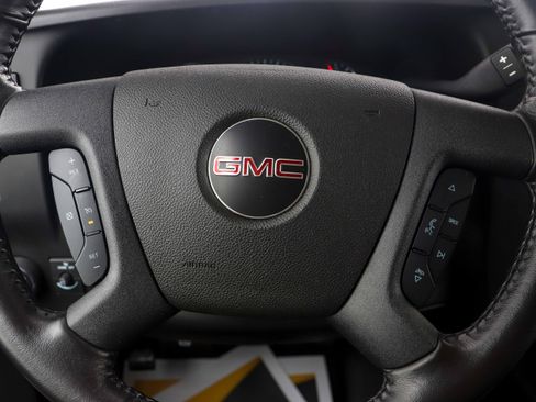 Used 2021 GMC Savana 2500 Extended w/ Driver Convenience Package image 19