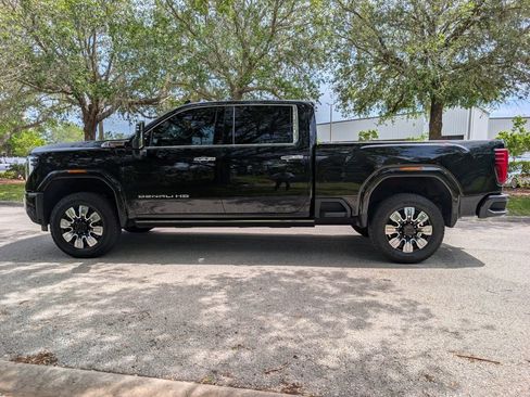 Used 2024 GMC Sierra 2500 Denali w/ Denali Reserve Package image 5