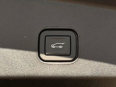 New 2026 Cadillac Lyriq Luxury image 25