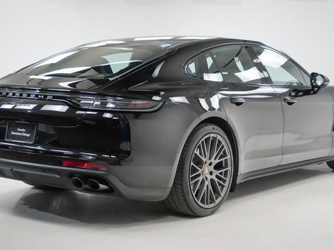 Used 2022 Porsche Panamera Platinum Edition image 10