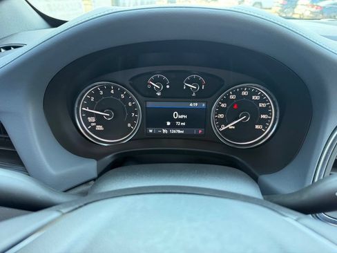 Used 2024 Buick Enclave Essence w/ Experience Buick Package AWD/4WD image 11