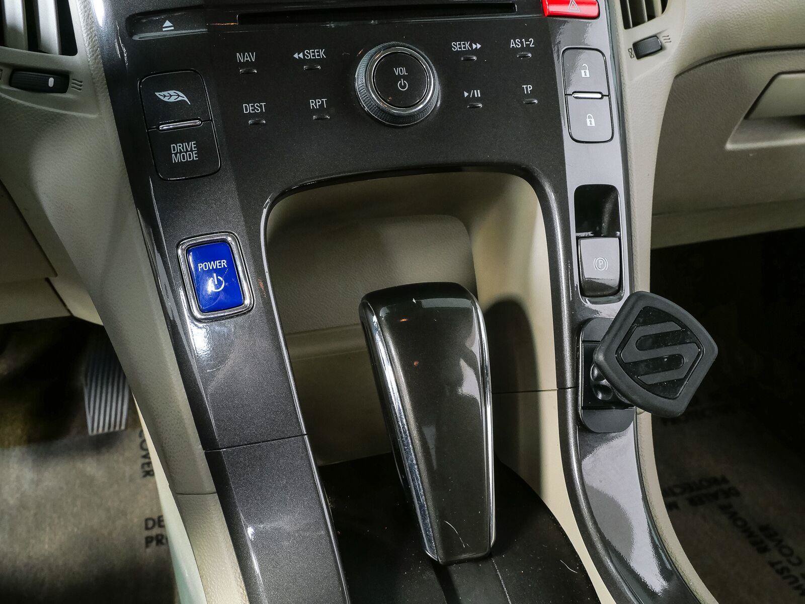 Used 2014 Chevrolet Volt Premium w/ Premium Trim Package FWD image 15