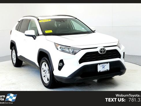 Used 2021 Toyota RAV4 XLE w/ Convenience Package AWD/4WD image 1