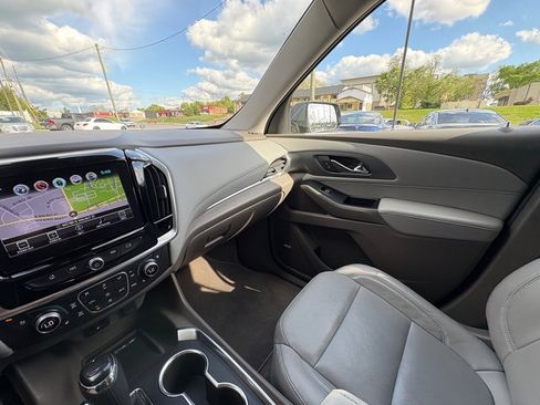 Used 2019 Chevrolet Traverse Premier w/ LPO, Floor Liner Package AWD/4WD image 40