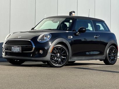Used 2019 MINI Cooper 2-Door Hardtop w/ Signature Upholstery Package