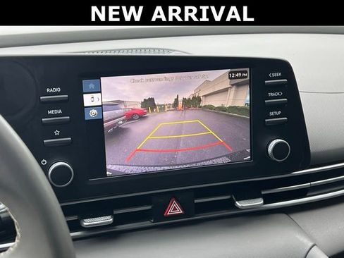 Certified 2025 Hyundai Elantra Sport image 21