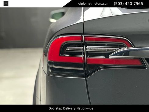 Used 2019 Tesla Model X Performance image 15