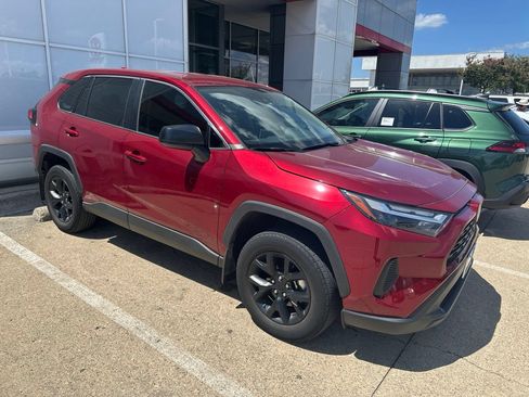 Used 2024 Toyota RAV4 LE FWD image 2