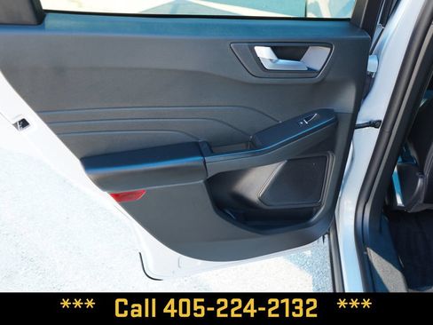 Used 2025 Ford Escape ST-Line AWD/4WD image 27