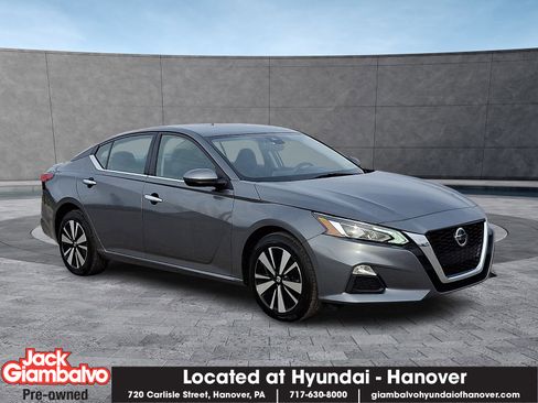 Used 2021 Nissan Altima 2.5 SV image 1
