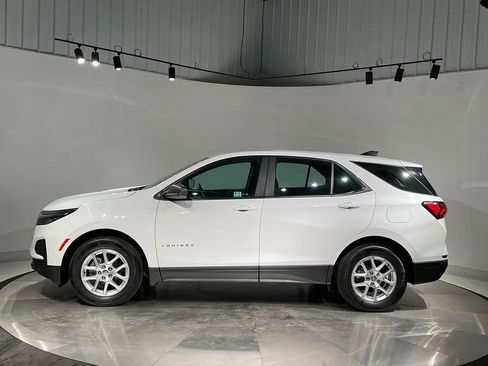 Used 2023 Chevrolet Equinox LS image 14