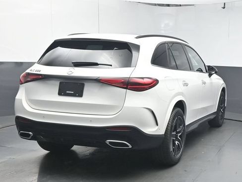 Used 2026 Mercedes-Benz GLC 300 image 7