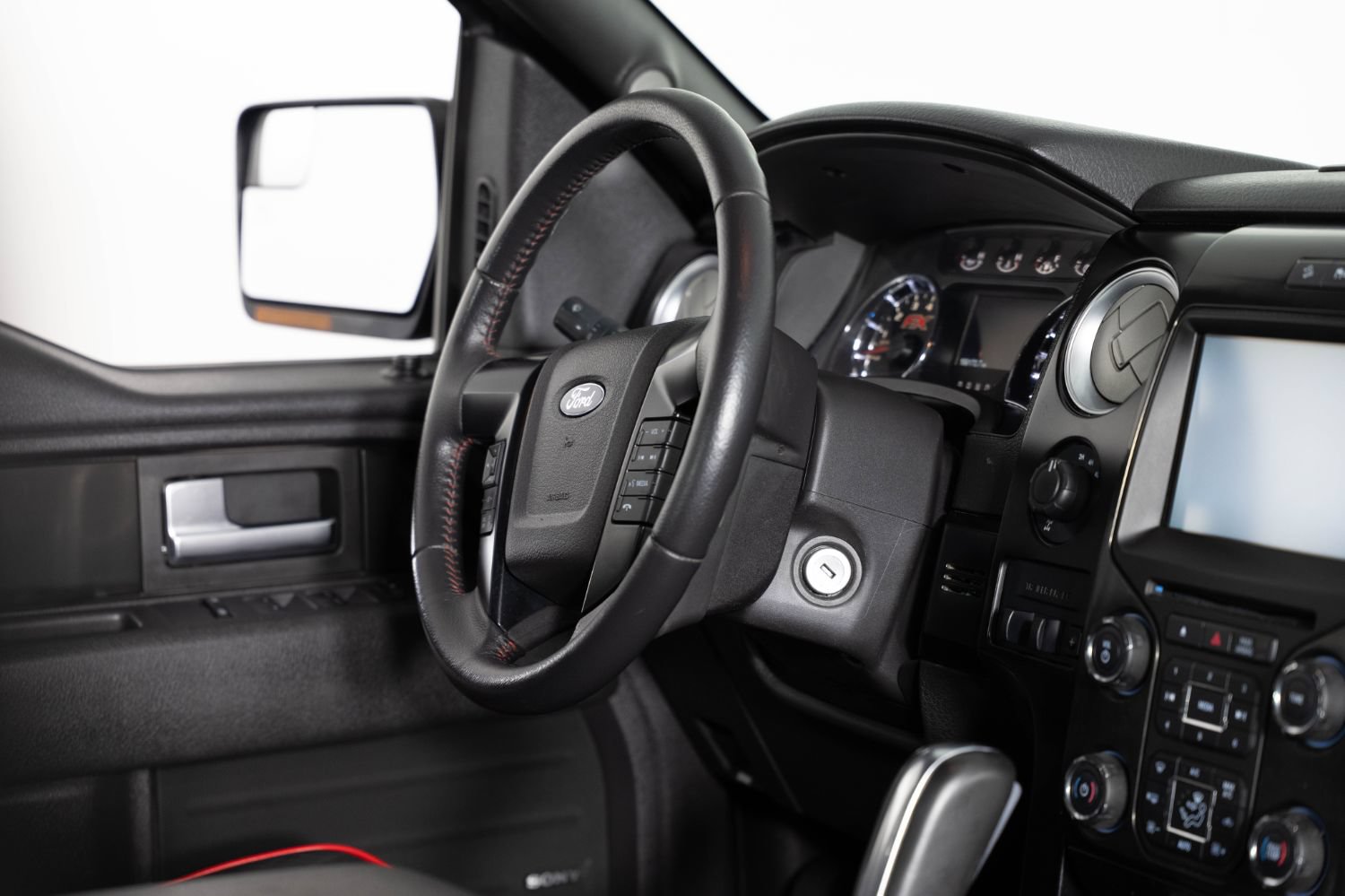 Used 2013 Ford F150 FX4 w/ Luxury Equipment Group AWD/4WD image 23