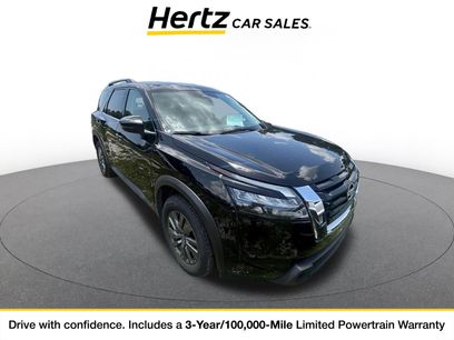Used 2025 Nissan Pathfinder SV