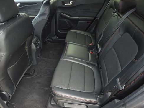 Used 2025 Ford Escape ST-Line AWD/4WD image 30