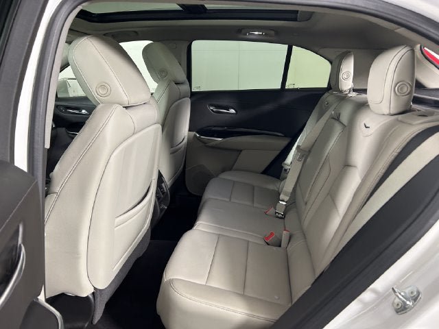 Used 2020 Cadillac XT4 Premium Luxury AWD/4WD image 23