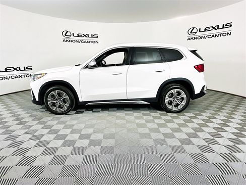 Used 2023 BMW X1 xDrive28i w/ Premium Package image 7