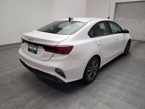 Used 2023 Kia Forte LXS FWD image 9