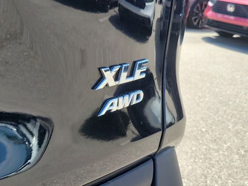 Used 2023 Toyota RAV4 XLE image 9