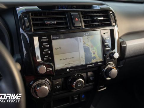 Used 2021 Toyota 4Runner TRD Off-Road Premium image 32