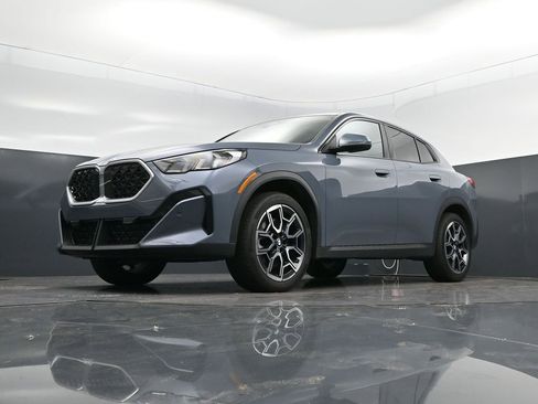 Certified 2025 BMW X2 xDrive28i image 38