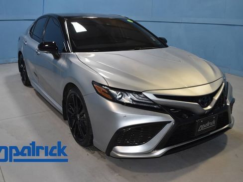 Used 2023 Toyota Camry XSE image 1
