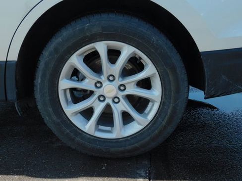Used 2020 Chevrolet Equinox LS AWD/4WD image 21