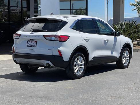 Used 2022 Ford Escape SE AWD/4WD image 6