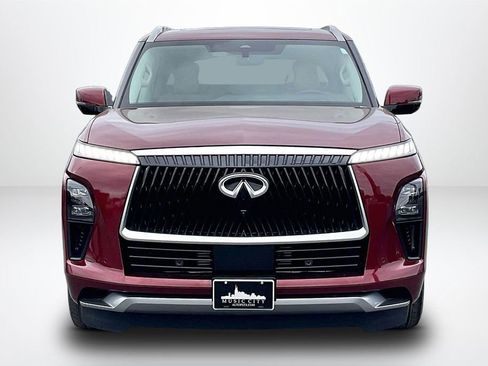 Used 2025 INFINITI QX80 Sensory AWD/4WD image 2