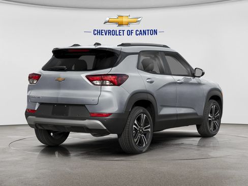 New 2026 Chevrolet TrailBlazer LT w/ Driver Confidence Package AWD/4WD image 2