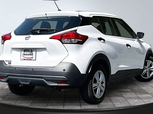 Used 2020 Nissan Kicks S FWD image 14