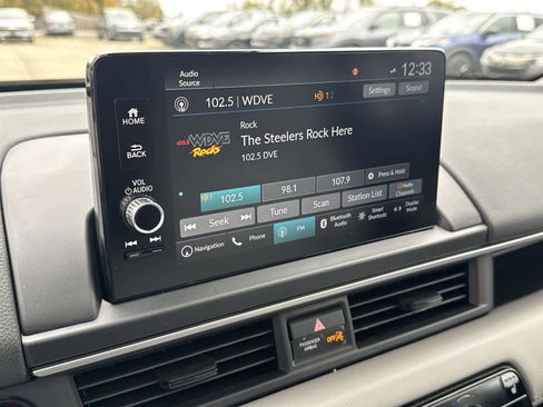 Used 2025 Honda Pilot Touring image 25