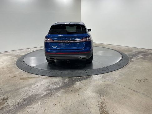 Used 2020 Lincoln Nautilus Standard w/ Equipment Group 101A image 6