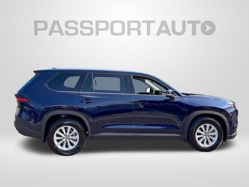 Used 2026 Toyota Grand Highlander AWD image 9