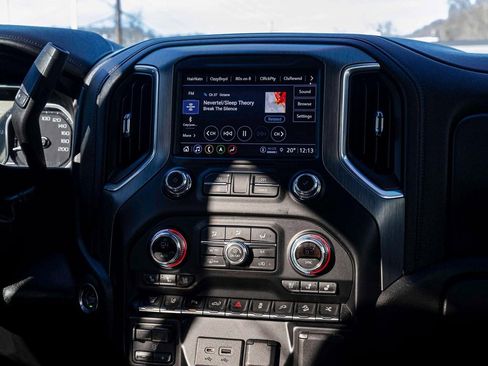 Used 2021 GMC Sierra 3500 Denali w/ Denali Ultimate Package image 20