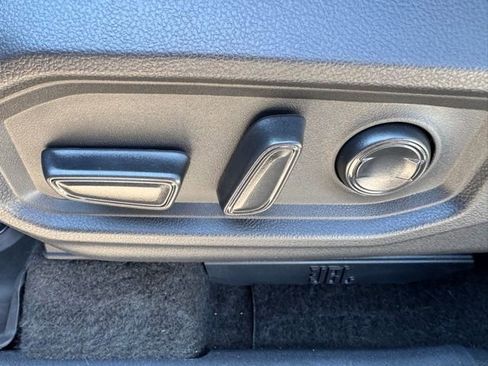 Used 2022 Toyota Tundra Limited image 19