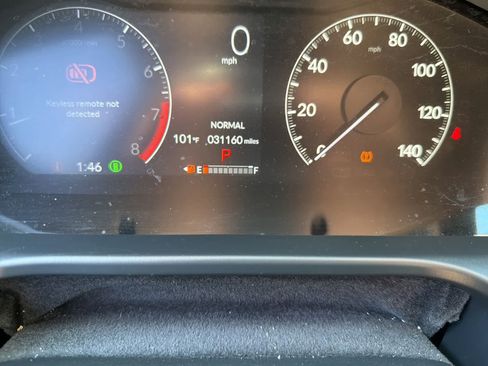 Certified 2025 Honda HR-V Sport image 2